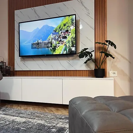 New Modern Apartamento Tirana